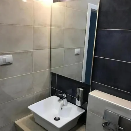 Aparthotel Fine *